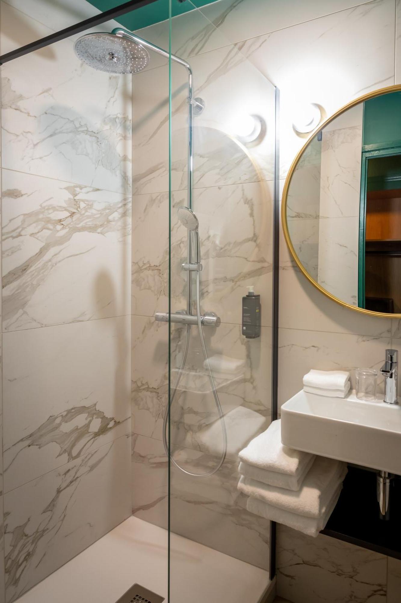 Brit Hotel Kara Sainte Anne D'Auray Стая снимка